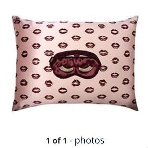 Slip Queen Pillowcase and Sleep Mask Set, Pure Mulberry 22 Momme Silk